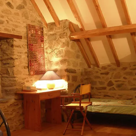 Grange Lumineuse - Hautes Pyrenees *