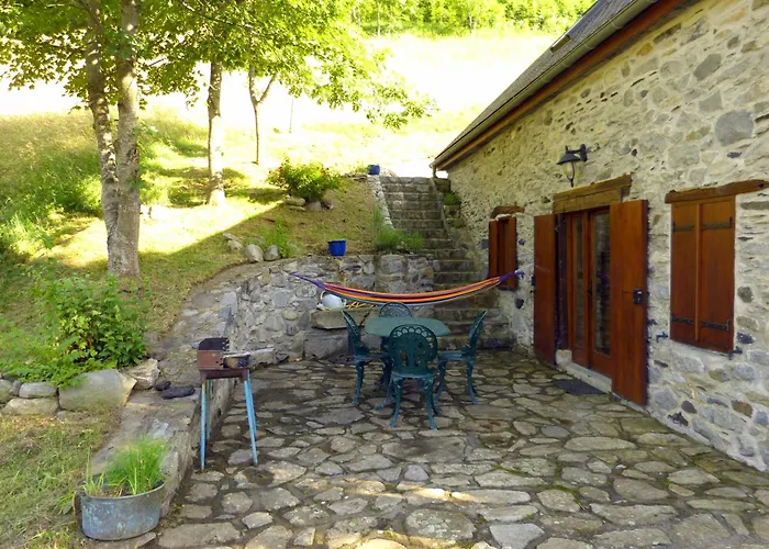 Grange Lumineuse - Hautes Pyrenees *