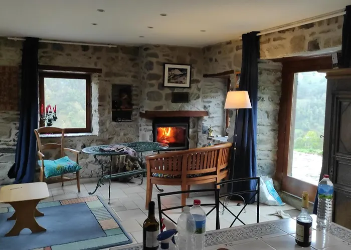 Grange Lumineuse - Hautes Pyrenees 펜션 *